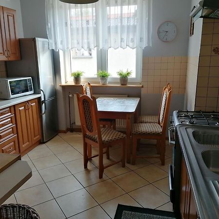 Pokoje Goscinne Halina Леба Екстериор снимка